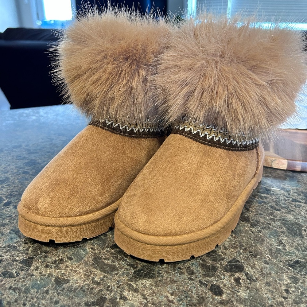 Tan Suede Fur-Trimmed Boots